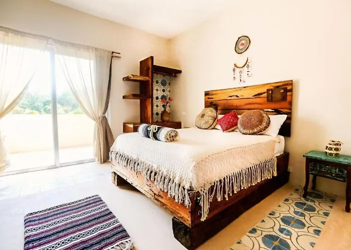 Xscapetulum Hotel 4*