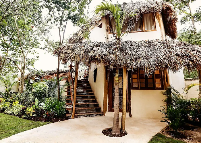 Hotel Xscapetulum 4*
